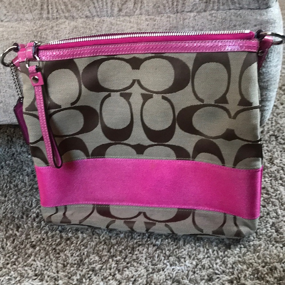 Coach Purse - Picture 2 of 4